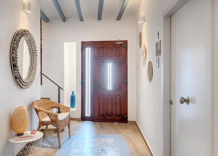 House 4*
